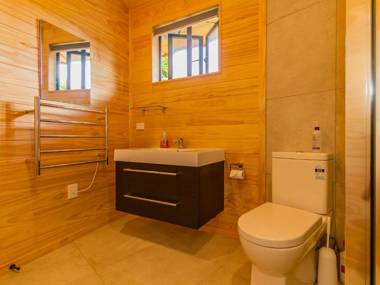 The Snowglobe - Ohakune Modern Yurt Style Chalet