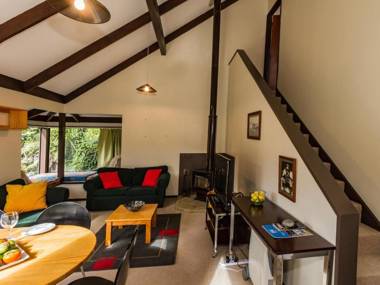 Safe Haven with Spa - Ohakune Holiday Home