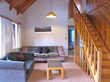 Park Avenue - Ohakune Holiday Home