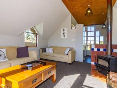 The Gingerbread House with Spa - Ohakune Holiday Home