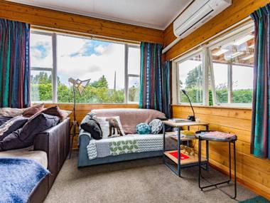 Powder View - Ohakune Holiday Home