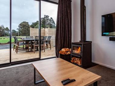 New Snowberry Chalet - Ohakune Holiday Home