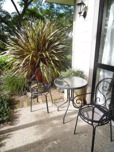 Cambridge Coach House