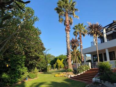 73 Milton Accommodation