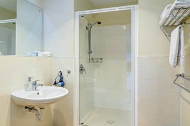 Nautilus Lodge Motel