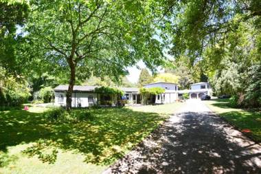 TePopo Gardens & Accommodation