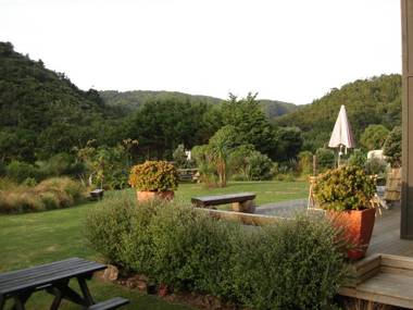 Piha Beachstay Accommodation