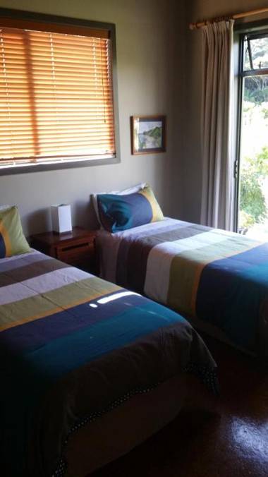 Piha Beachstay Accommodation