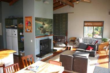 Piha Beachstay Accommodation