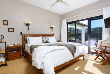 Tuscan Retreat Bed & Breakfast - Adults Only