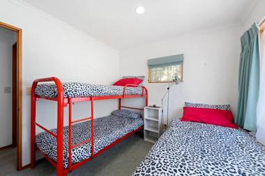 Palm Tree Haven - Papamoa Holiday Home