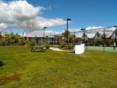 Oak Lodge - Hamurana