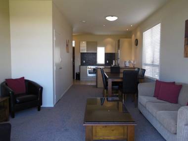 Oak Lodge - Hamurana