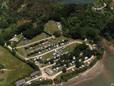 Golden Bay Holiday Park