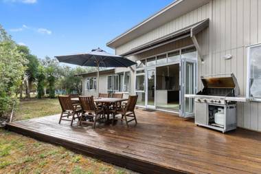 Restful Ruakaka - Ruakaka Holiday Home