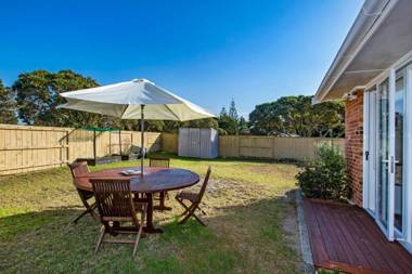 Turf n Surf - Ruakaka Holiday Home