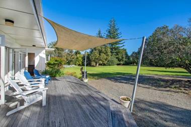 Somerton - Waipu Holiday Home