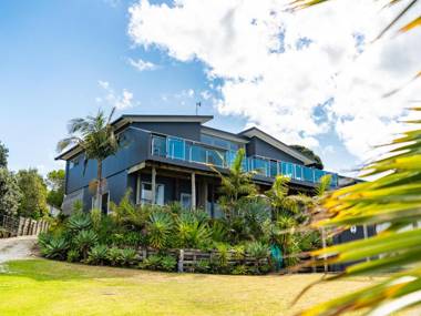 Cheviot's Hideaway - Mangawhai Heads Holiday Home