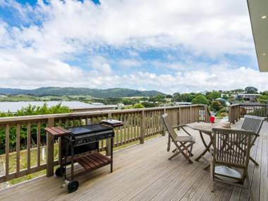 Driftwood Views - Mangawhai Heads Holiday Home
