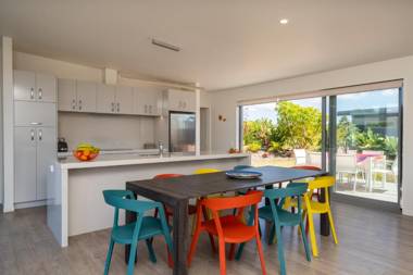 Dune Views - Mangawhai Heads Holiday Home