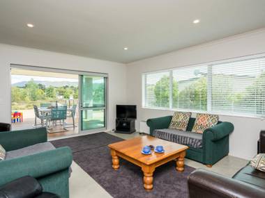 Millies Place - Mangawhai Holiday Home