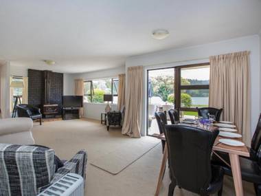 On Point - Point Wells Holiday Home