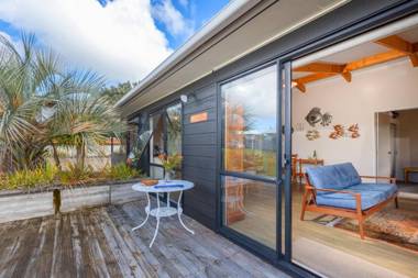 The Hideaway - Omaha Holiday Home