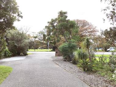 Parakai Geothermal Motel