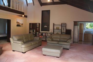 Punehu Stream Cottage