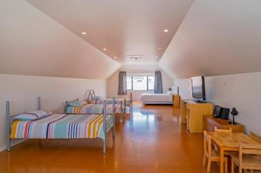 Kowhai Corner - Matarangi Holiday Home