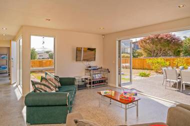 Titoki Magic - Matarangi Holiday Home