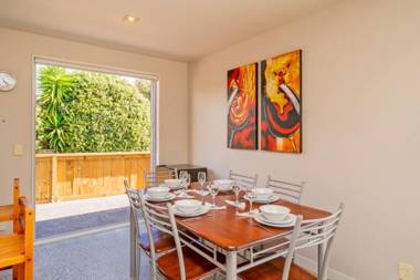 Titoki Magic - Matarangi Holiday Home