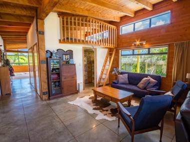 Mohua - Pakawau Holiday Home