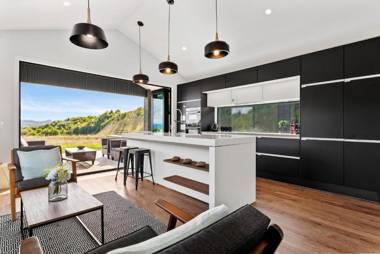 Raptor's Haven - Kinloch Holiday Home