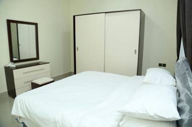 Golden Season Furnished Apartments 5