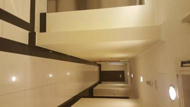 Reem Hotel Apartments