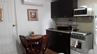 Anexo independiente y privado totalmente amueblado muy lindo y acogedor