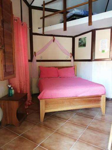 Cabañas Mountain River Lake Inn