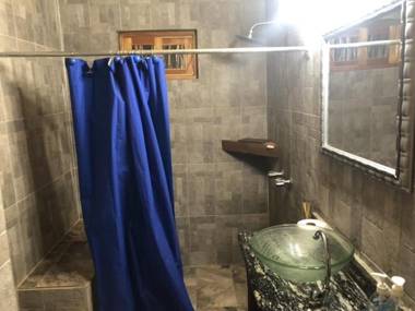 Hermosa cabaña en River Village San Martin