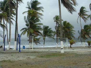 Apartamento en playa del caribe Colon Mariachiquita Balabeach BEACH FRONT