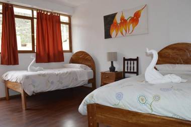 Las Orquideas Ollantaytambo