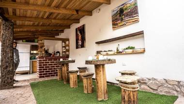 MAMA GREEN Eco Lodge & Organic Permaculture Farm