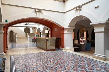 Costa del Sol Trujillo Centro