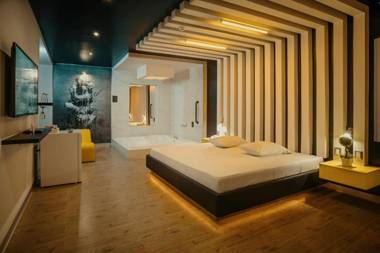 Orei Private Suites "Adult Only"