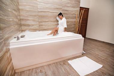 Rado Hotel - Quintanas