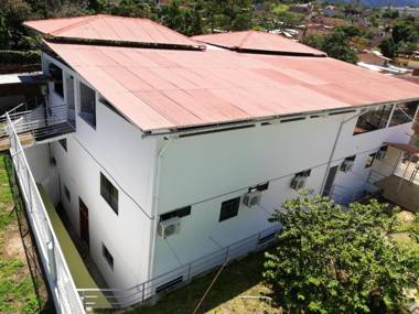 Hostal Cordillera Azul