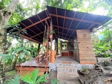 PUQIO ECOLODGE