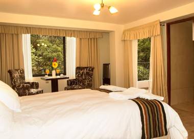 Golden Sunrise Machupicchu