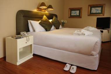 Suites del Bosque Hotel