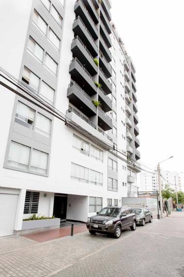 Miraflores Luxury Apartments- Alcanfores